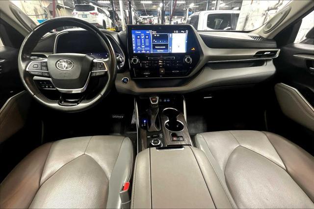 used 2022 Toyota Highlander car, priced at $41,982