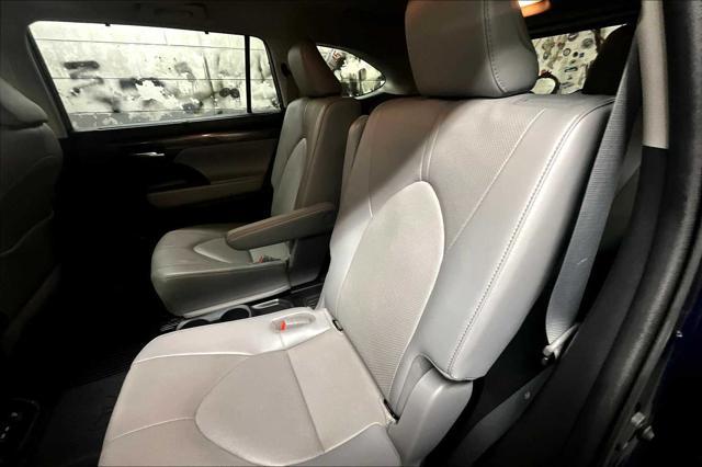 used 2022 Toyota Highlander car, priced at $41,982