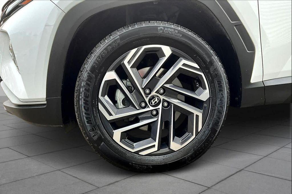used 2022 Hyundai TUCSON Hybrid car, priced at $23,892