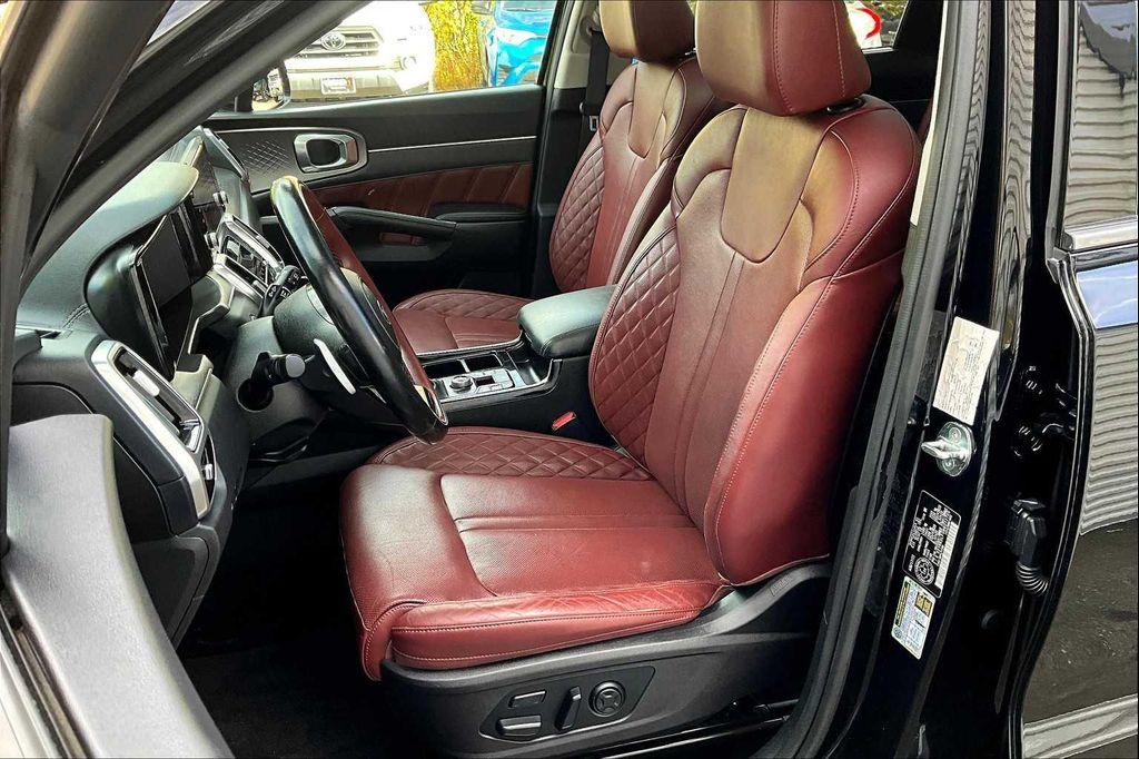 used 2021 Kia Sorento car, priced at $28,992