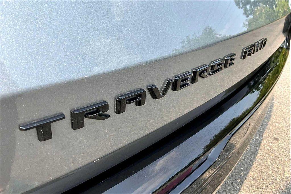 used 2025 Chevrolet Traverse car, priced at $55,892