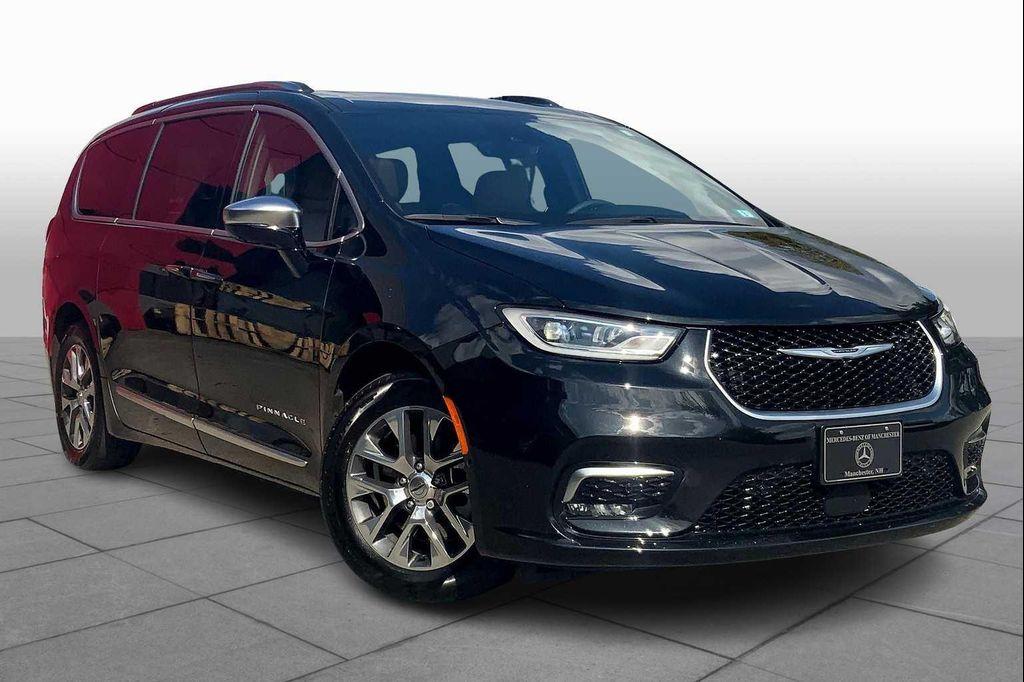 used 2023 Chrysler Pacifica car, priced at $39,492