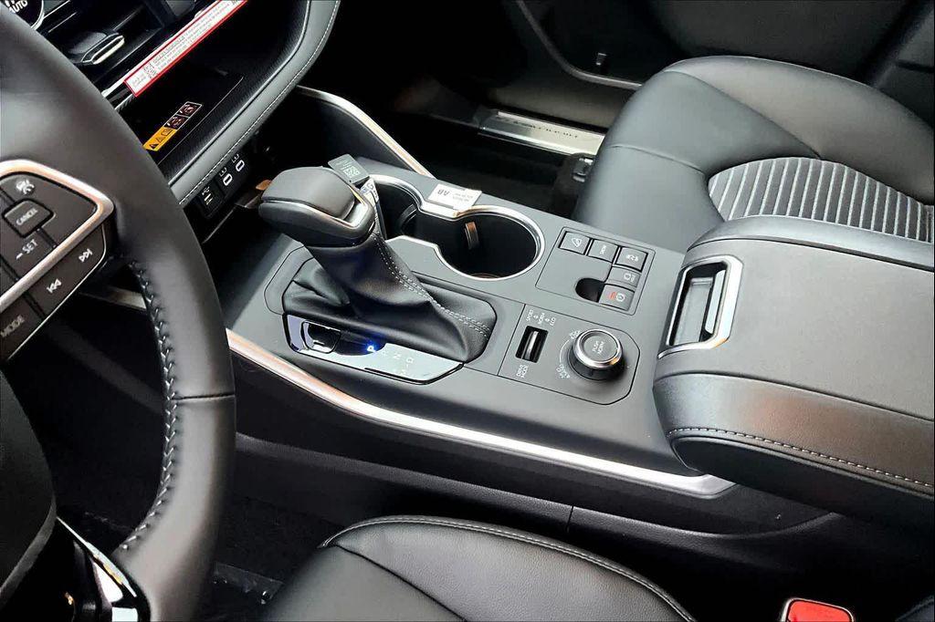 new 2026 Toyota Highlander car, priced at $52,848