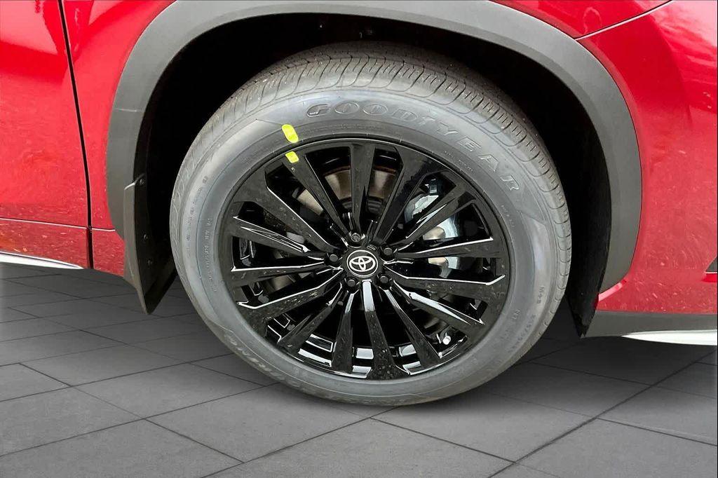 new 2026 Toyota Highlander car, priced at $52,848