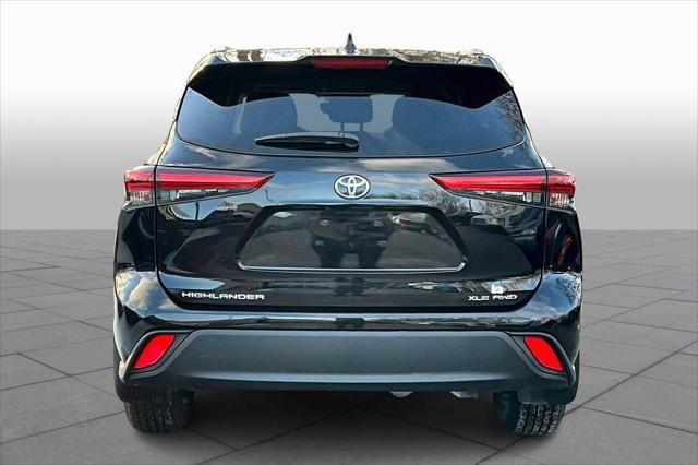 used 2022 Toyota Highlander car, priced at $36,491