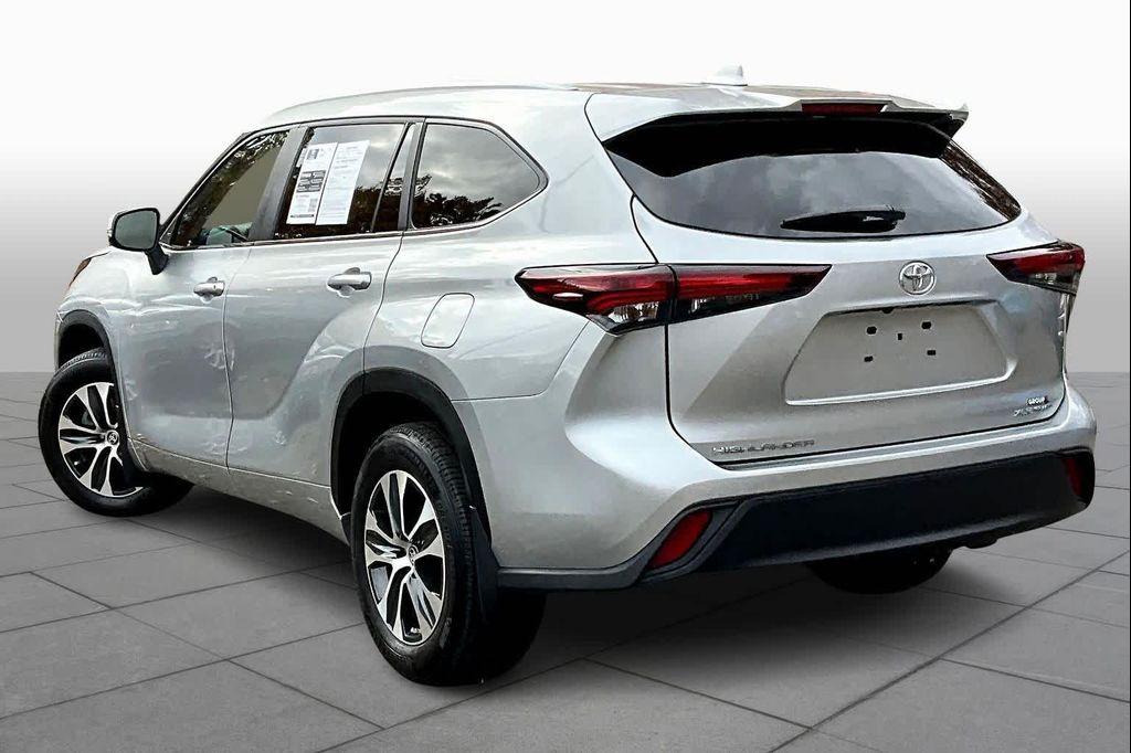 used 2024 Toyota Highlander car, priced at $43,491
