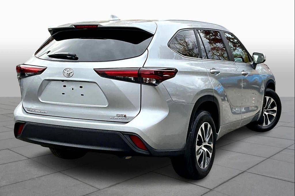 used 2024 Toyota Highlander car, priced at $43,491