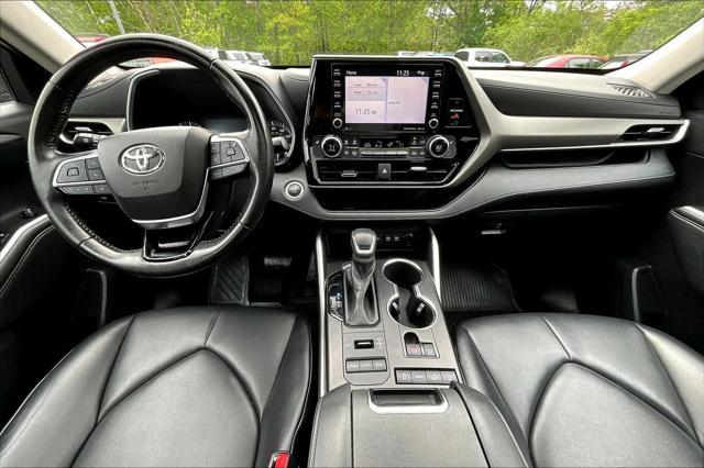 used 2021 Toyota Highlander car, priced at $34,892