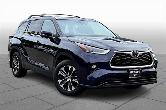 used 2021 Toyota Highlander car, priced at $34,892