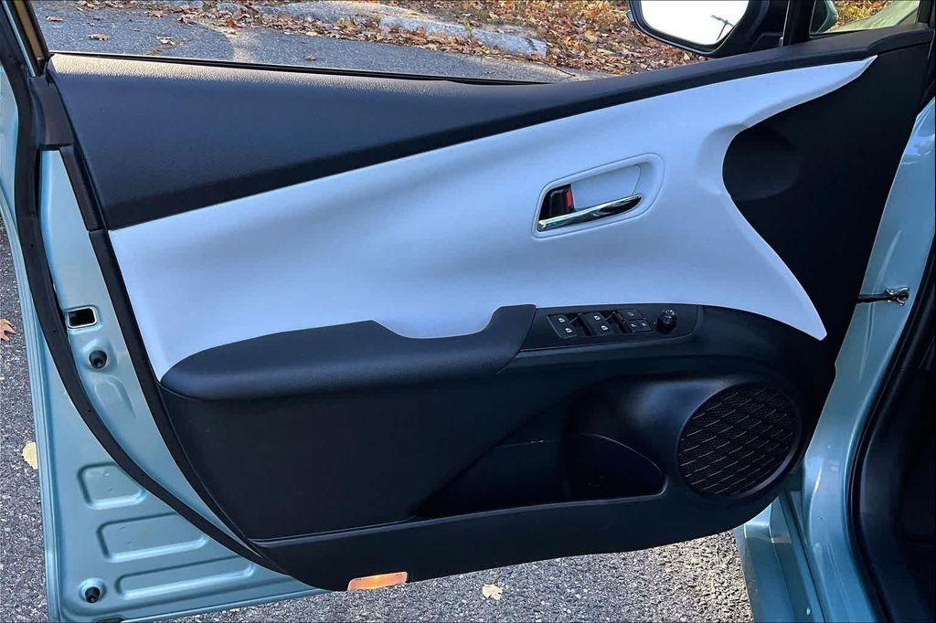 used 2016 Toyota Prius car, priced at $14,992