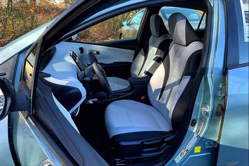 used 2016 Toyota Prius car, priced at $14,992