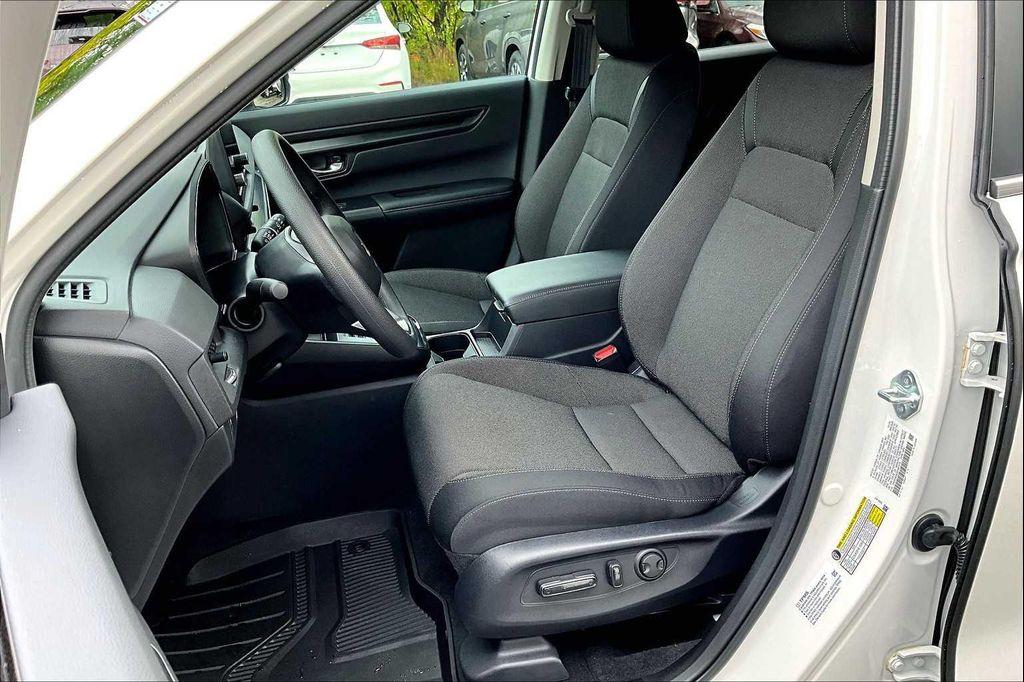 used 2025 Honda CR-V car, priced at $33,491