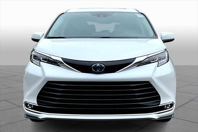 used 2022 Toyota Sienna car, priced at $41,981