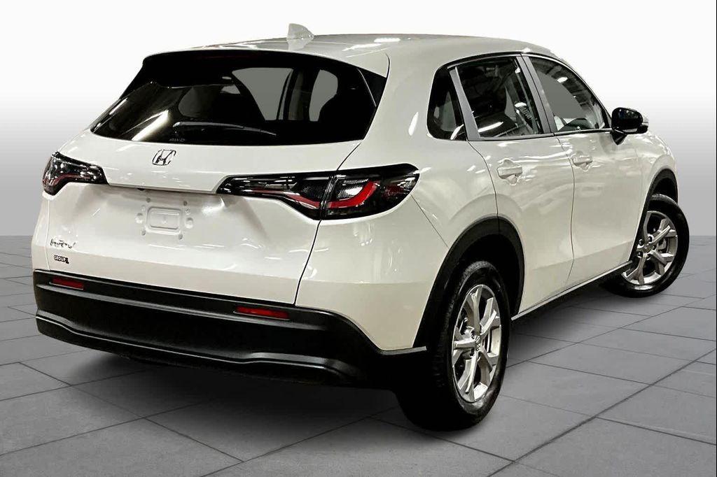 used 2025 Honda HR-V car, priced at $27,981