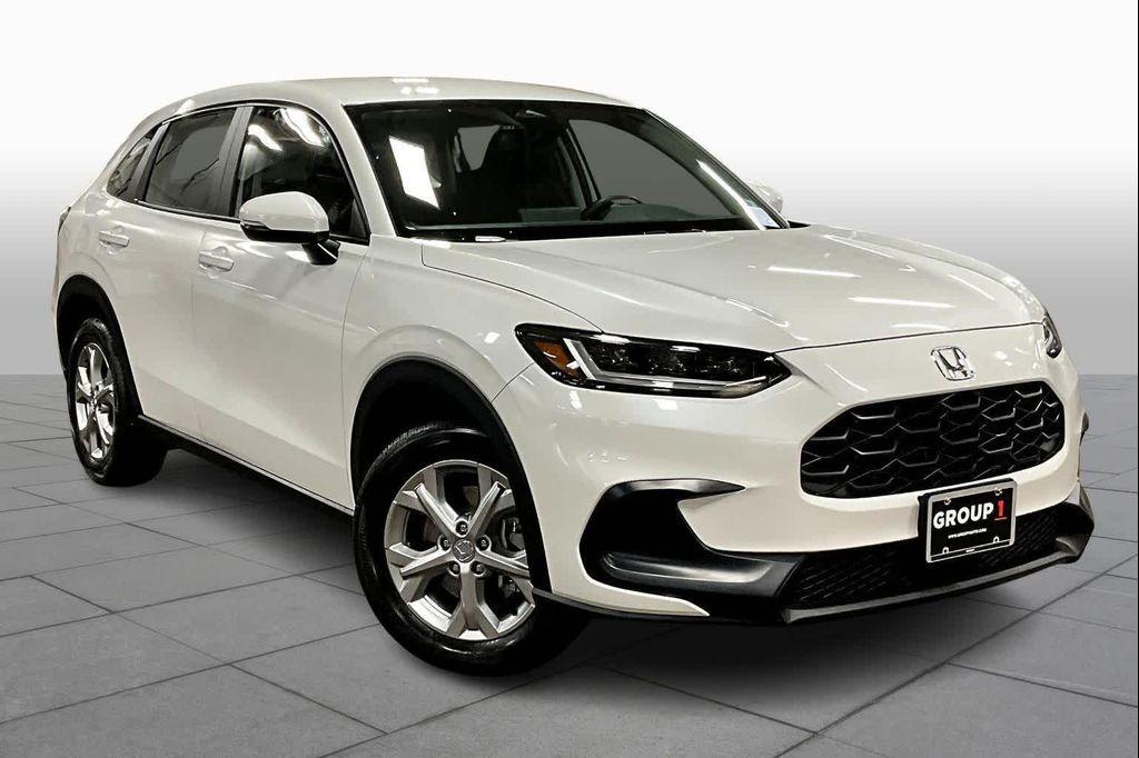 used 2025 Honda HR-V car, priced at $27,981