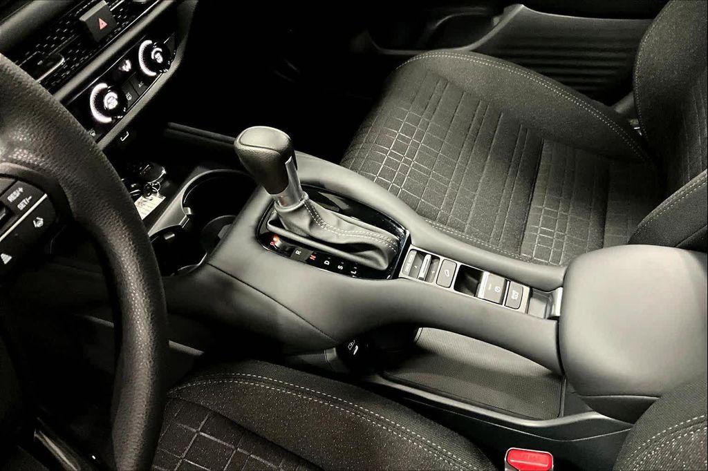 used 2025 Honda HR-V car, priced at $27,981