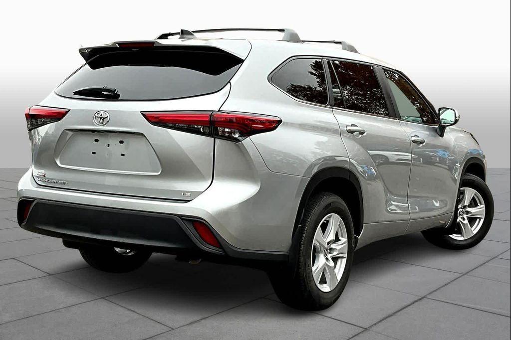 used 2023 Toyota Highlander car, priced at $30,892