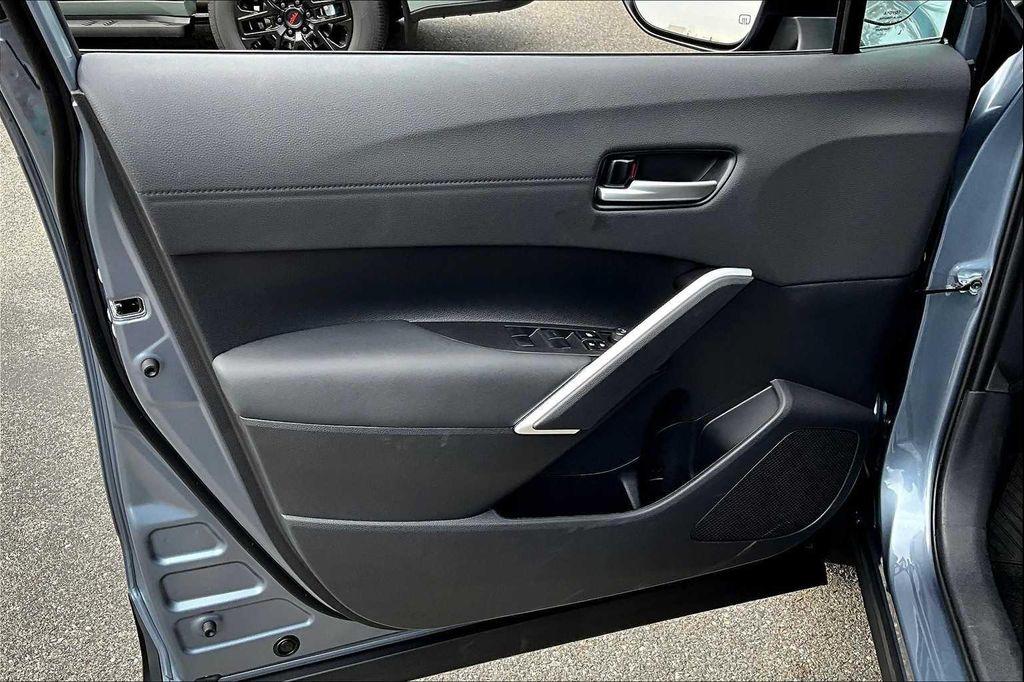 new 2025 Toyota Corolla Cross car, priced at $35,164