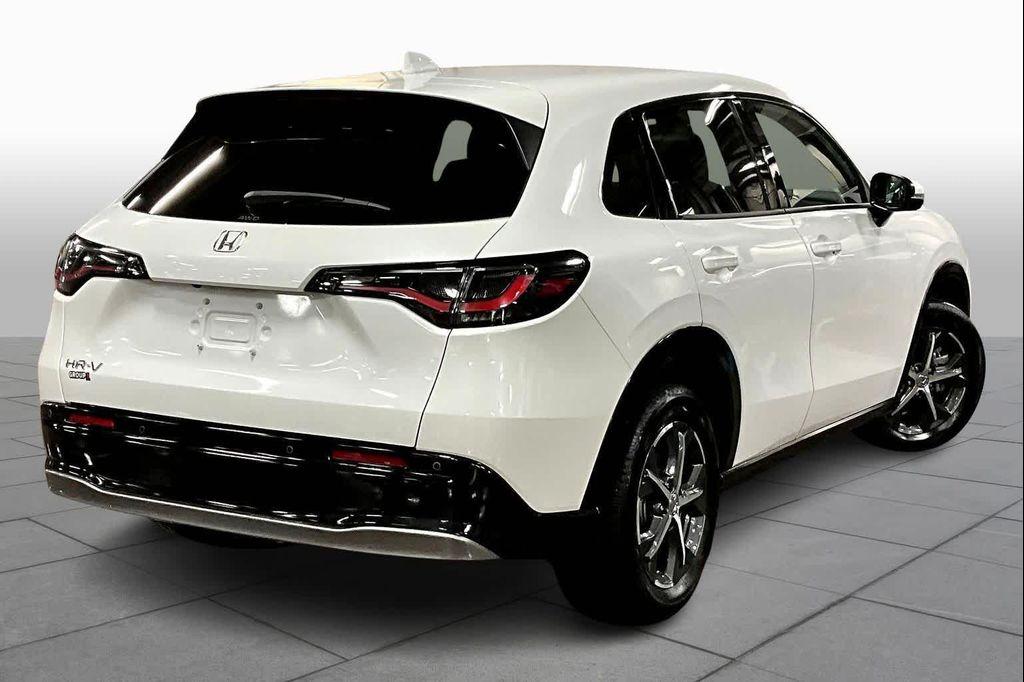 used 2025 Honda HR-V car, priced at $30,882