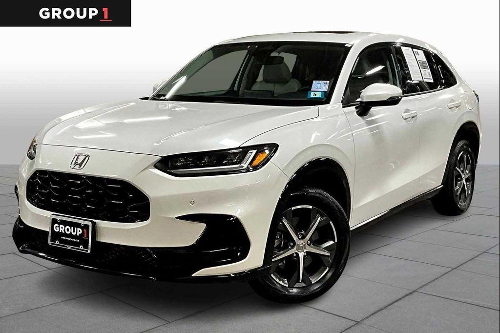 used 2025 Honda HR-V car, priced at $30,882