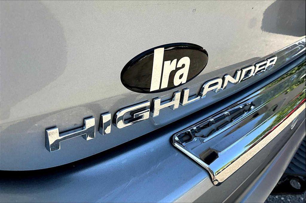 used 2024 Toyota Highlander Hybrid car, priced at $54,792
