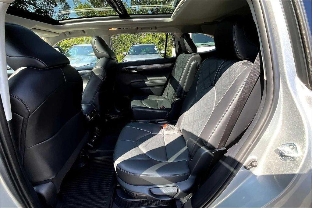 used 2024 Toyota Highlander Hybrid car, priced at $54,792