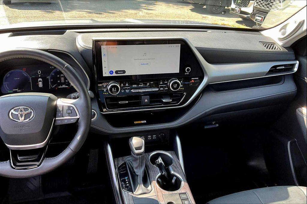 used 2024 Toyota Highlander Hybrid car, priced at $54,792