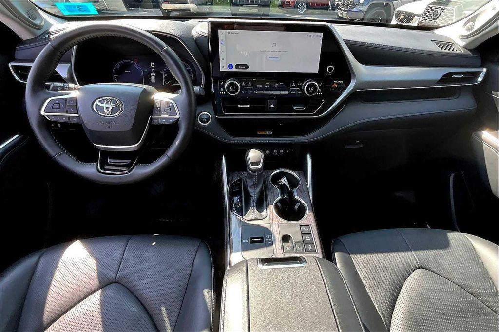 used 2024 Toyota Highlander Hybrid car, priced at $54,792