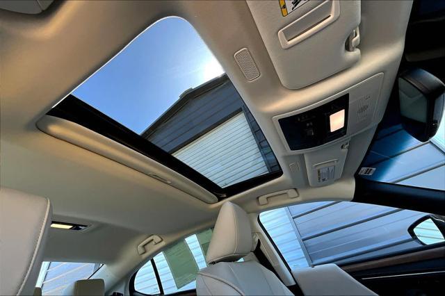 used 2025 Lexus ES 300h car, priced at $48,692