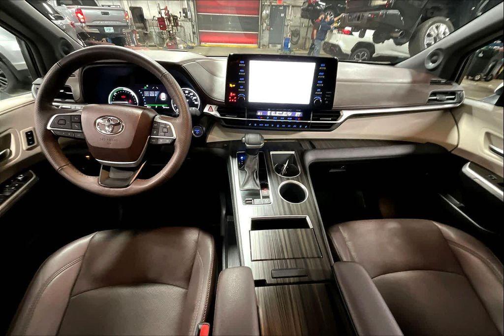 used 2024 Toyota Sienna car, priced at $53,981
