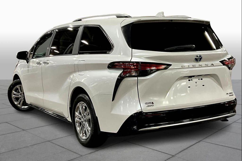 used 2024 Toyota Sienna car, priced at $53,981