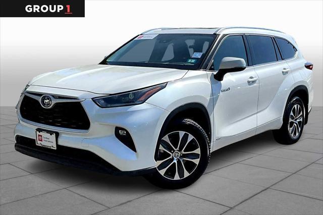 used 2021 Toyota Highlander Hybrid car, priced at $34,291