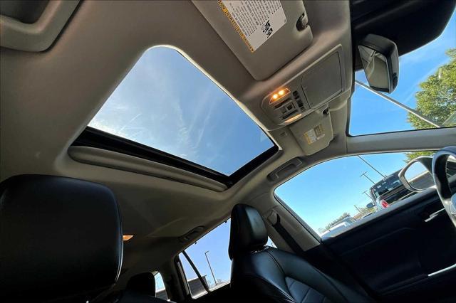 used 2021 Toyota Highlander Hybrid car, priced at $34,291