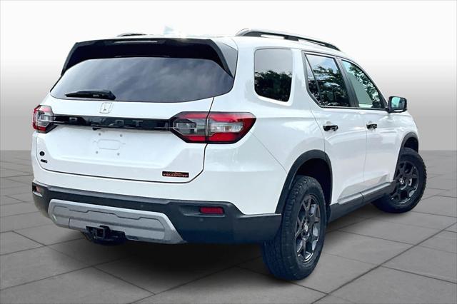 used 2025 Honda Pilot car, priced at $47,291