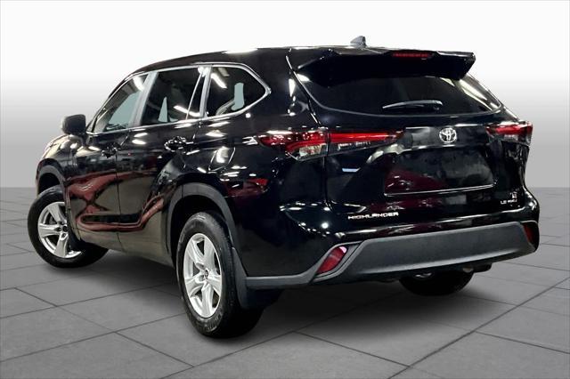 used 2024 Toyota Highlander car, priced at $39,892