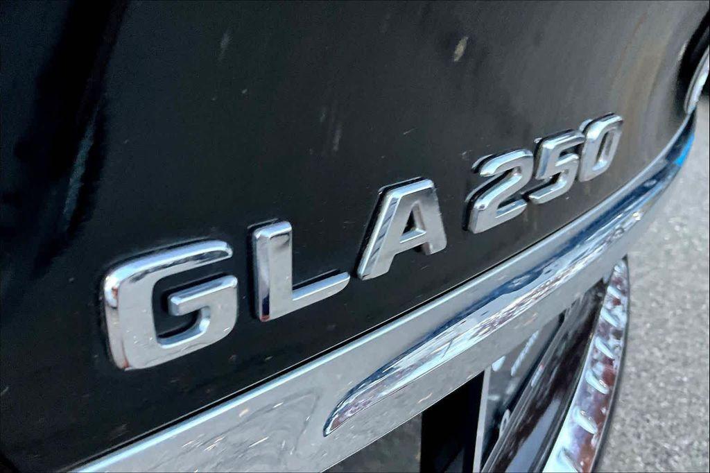 used 2018 Mercedes-Benz GLA 250 car, priced at $17,491