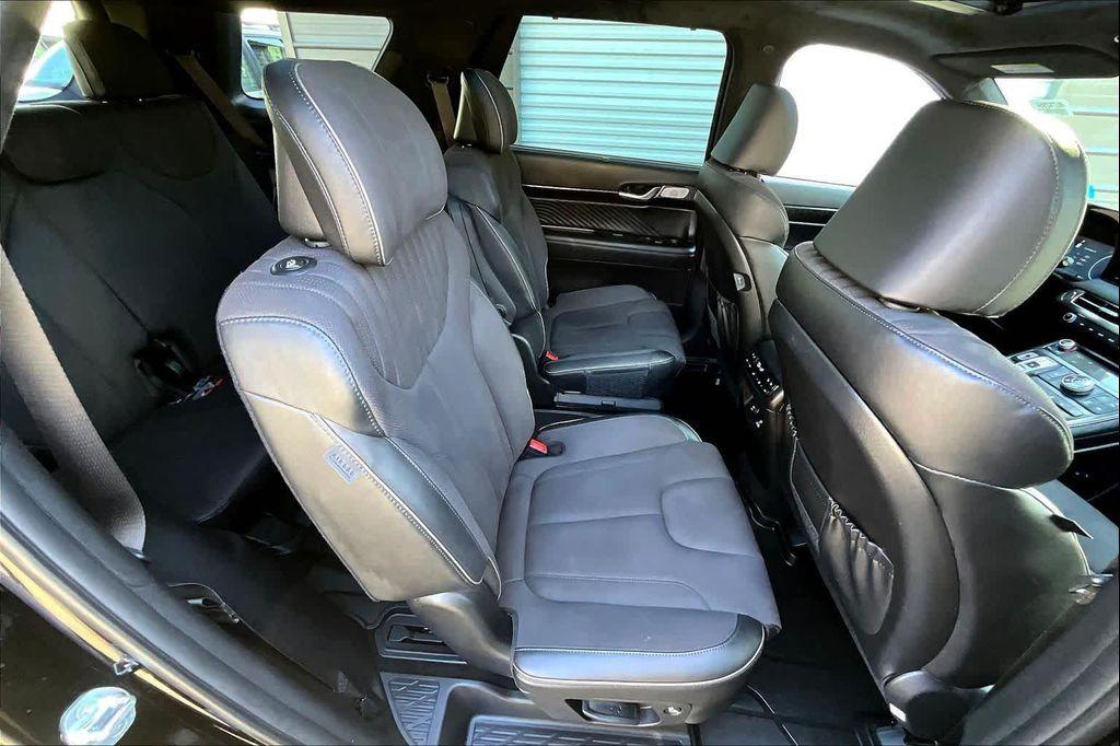 used 2024 Hyundai Palisade car, priced at $40,981