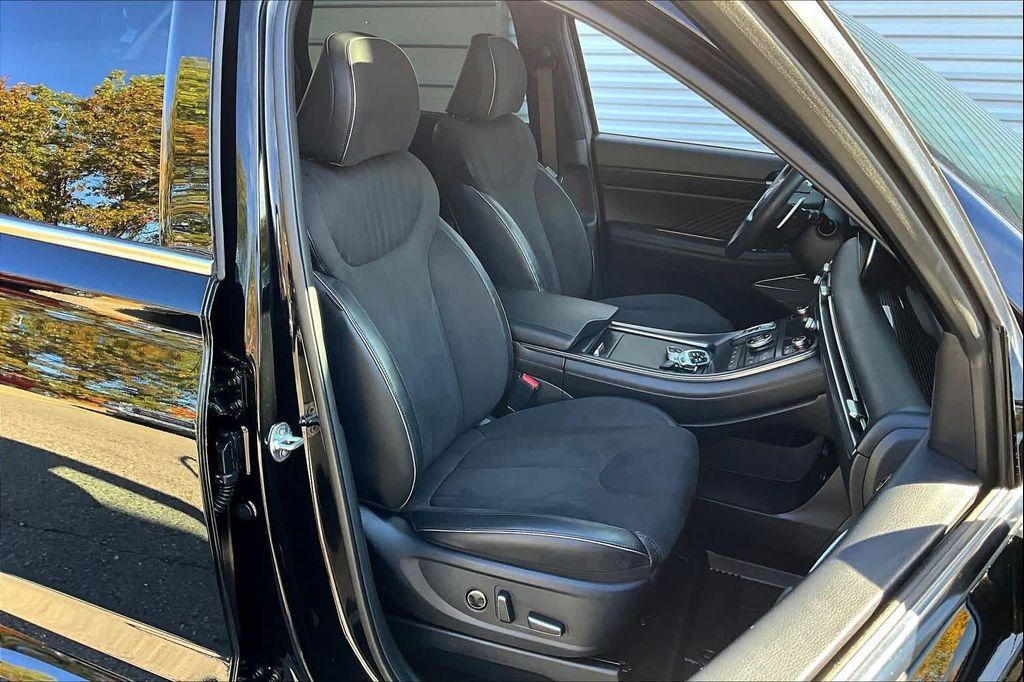 used 2024 Hyundai Palisade car, priced at $40,981