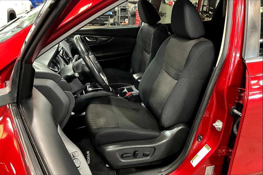 used 2018 Nissan Rogue car, priced at $12,981