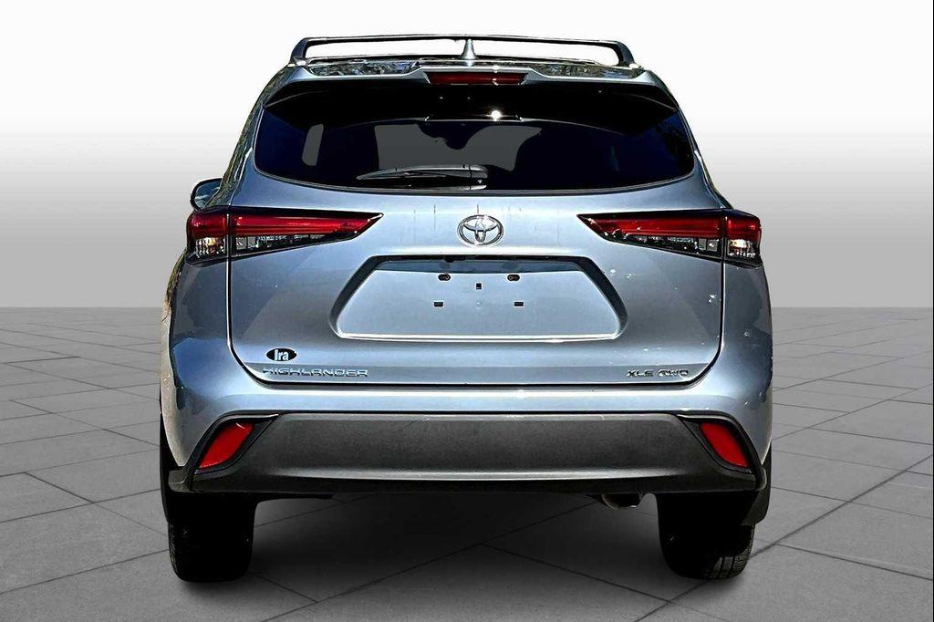 used 2020 Toyota Highlander car, priced at $29,491