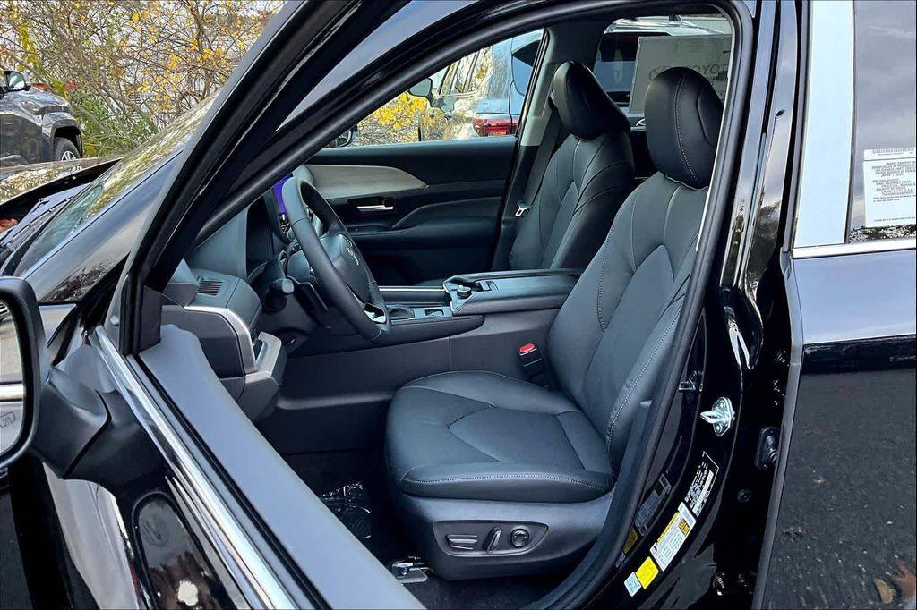 new 2026 Toyota Grand Highlander car, priced at $60,627