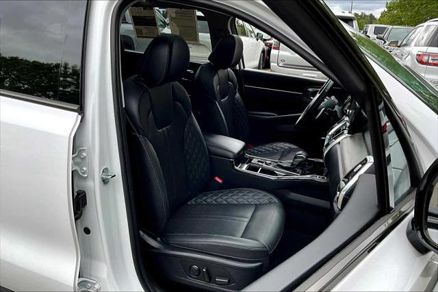 used 2023 Kia Sorento car, priced at $34,692