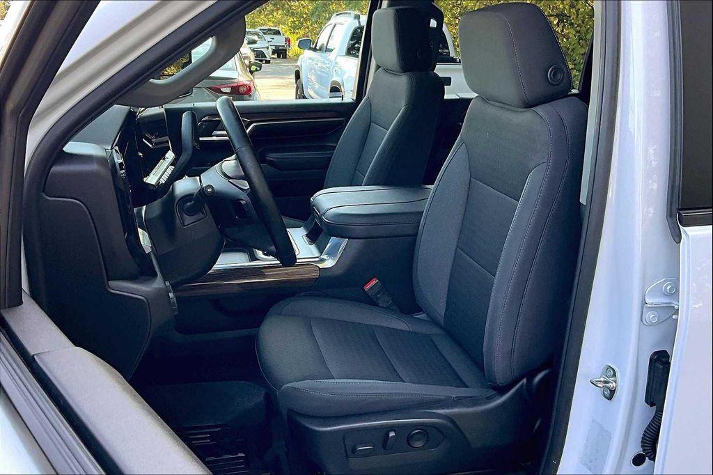 used 2024 Chevrolet Silverado 3500 car, priced at $59,992