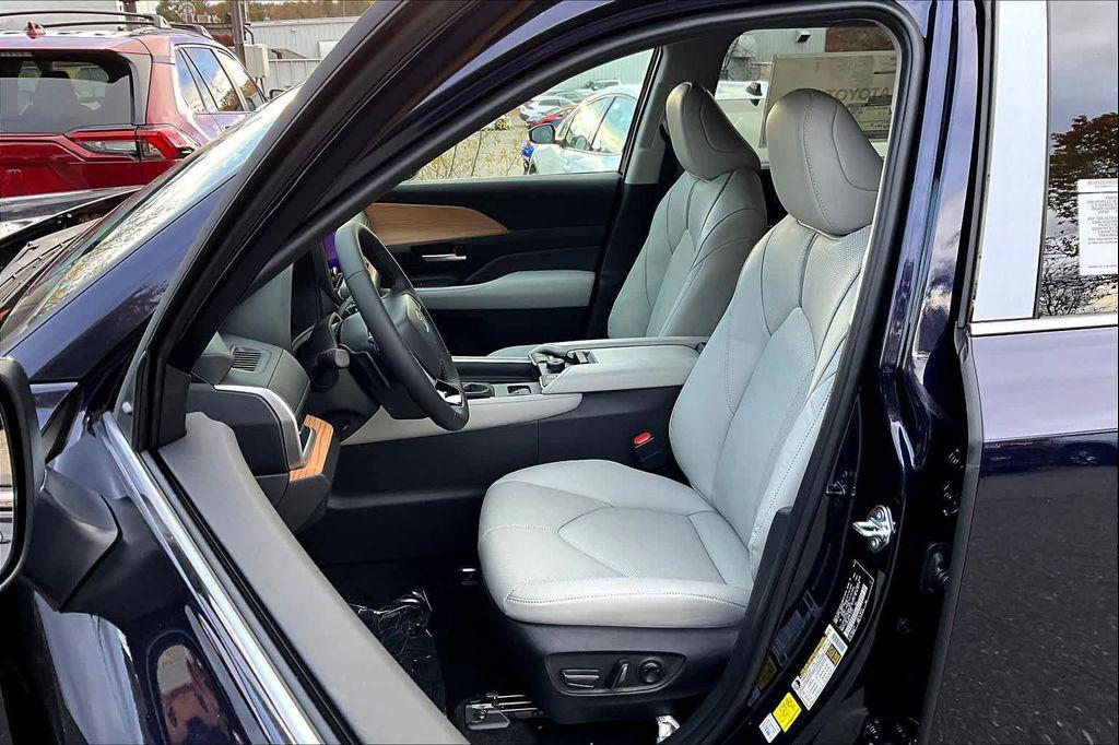 new 2026 Toyota Grand Highlander car, priced at $60,060