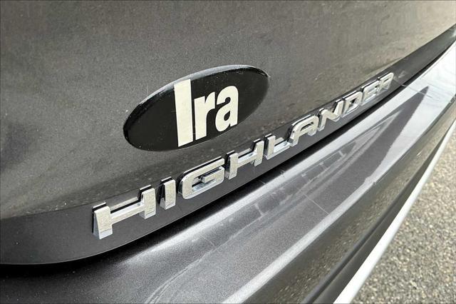 used 2022 Toyota Highlander car, priced at $42,981