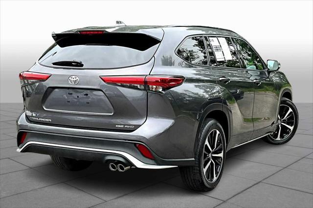 used 2022 Toyota Highlander car, priced at $42,981