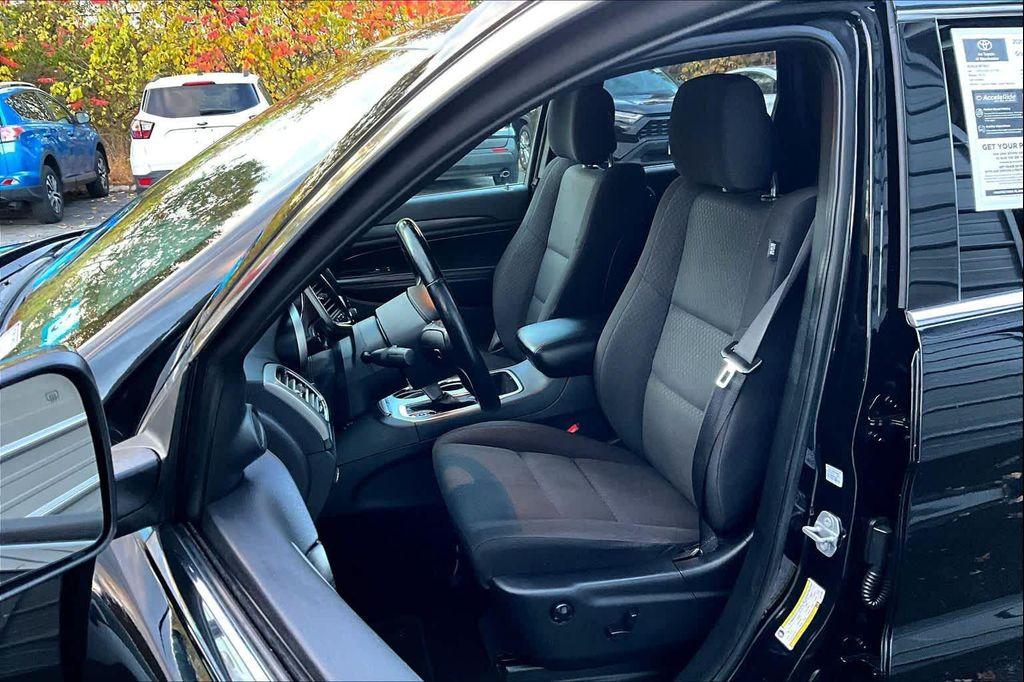used 2020 Jeep Grand Cherokee car, priced at $20,981