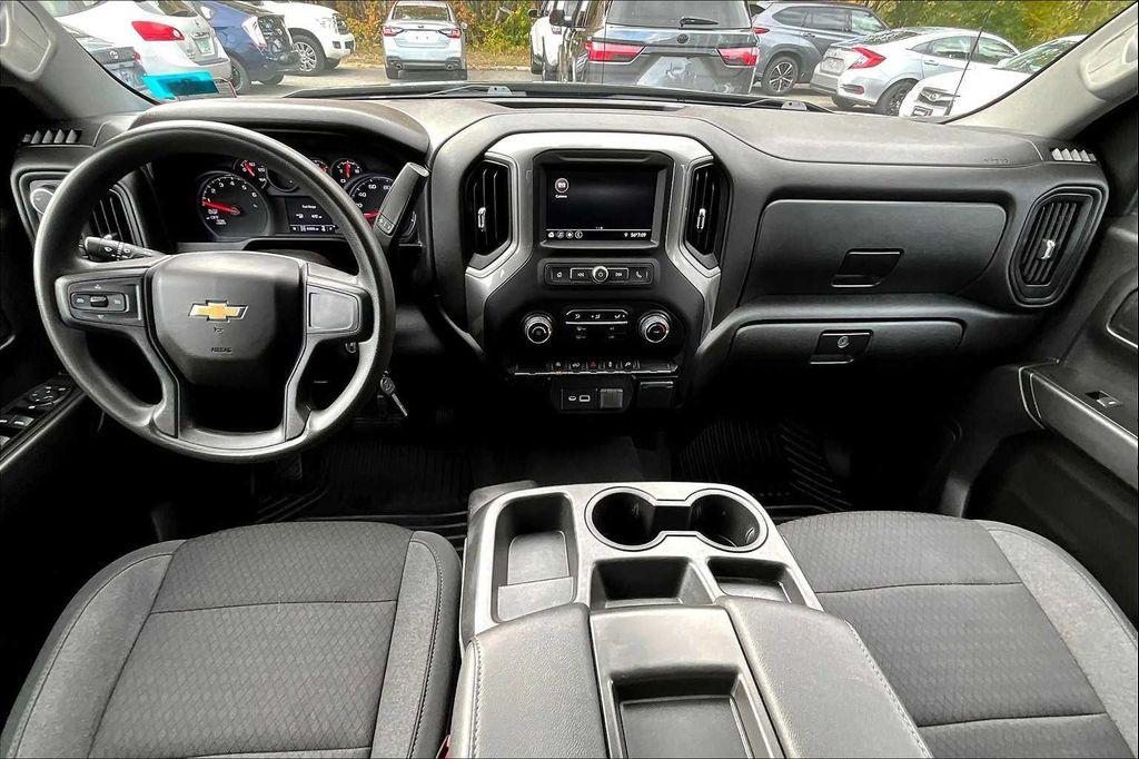 used 2022 Chevrolet Silverado 1500 car, priced at $30,981