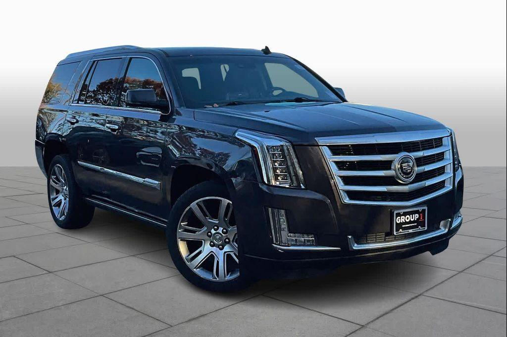 used 2015 Cadillac Escalade car, priced at $20,981