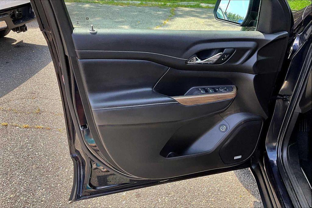 used 2022 GMC Acadia car, priced at $25,222